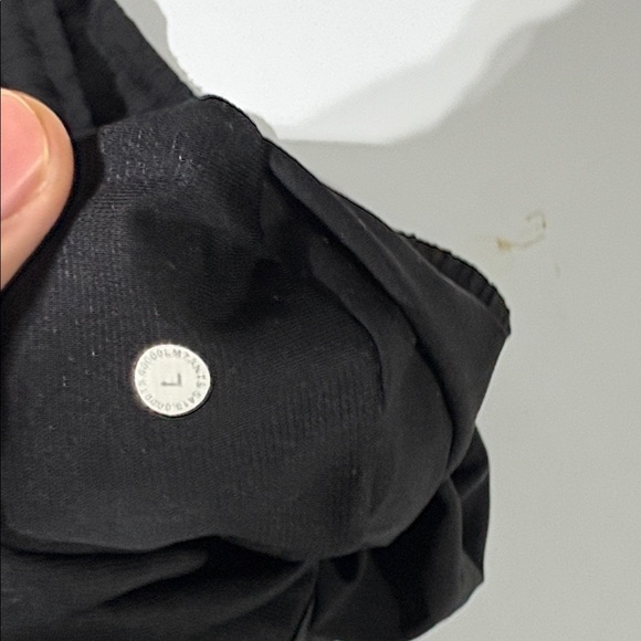 Lululemon Pace Breaker Lined Large - Picture 5 of 5